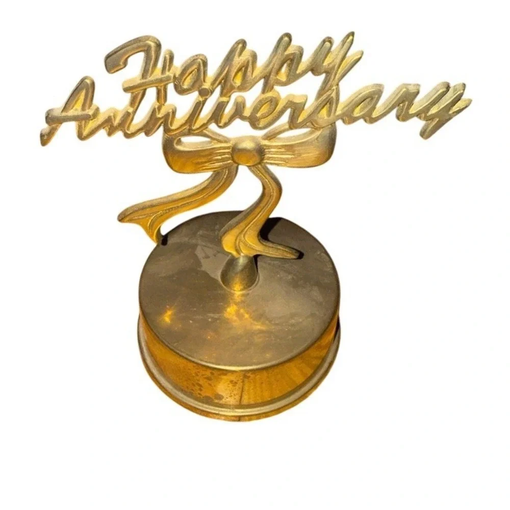 Brass Flambro Happy Anniversary Wind-Up Musical Music Box Figurine Gold Tone MCM